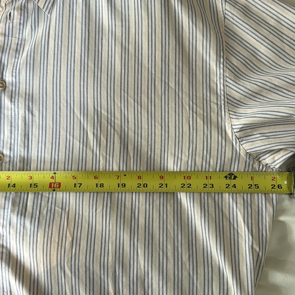 Vintage Gianni Versace dress shirt made in Italy size IT 52 - Picture 11 of 11